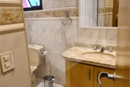 Apartamento para venda e locação de 130m² no Jardim Paulista com 2 suítes e 2 vagas.
