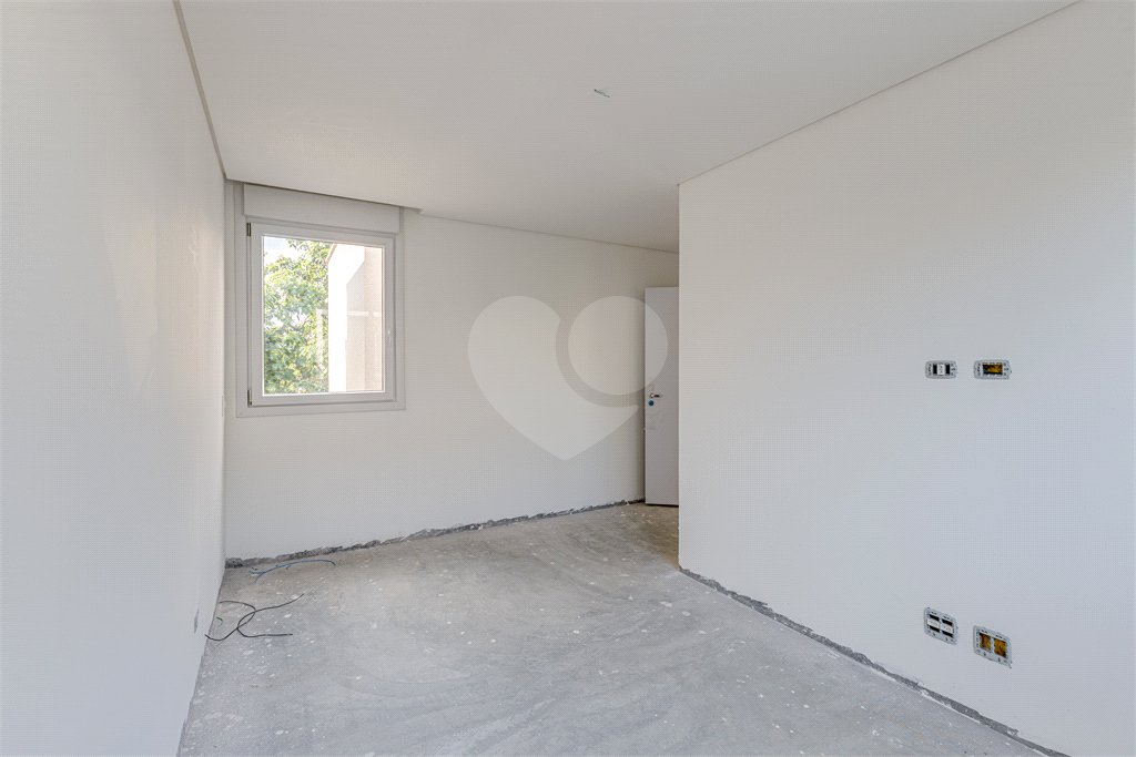 Casa à venda com 4 suítes no condomínio Vila Arese, São Paulo - SP