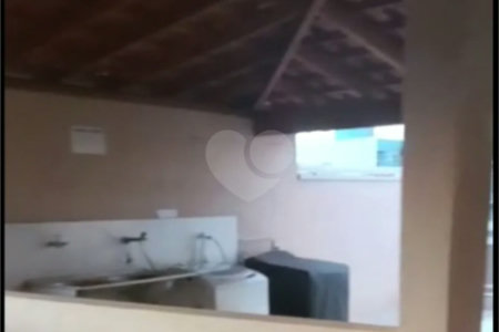 Studio em excelente estado e segurança
