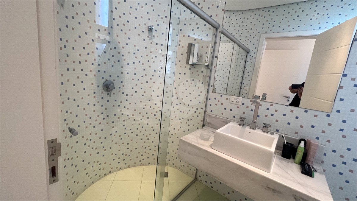 Casa a Venda no Condomínio Porto Atibaia com 4 dormitórios