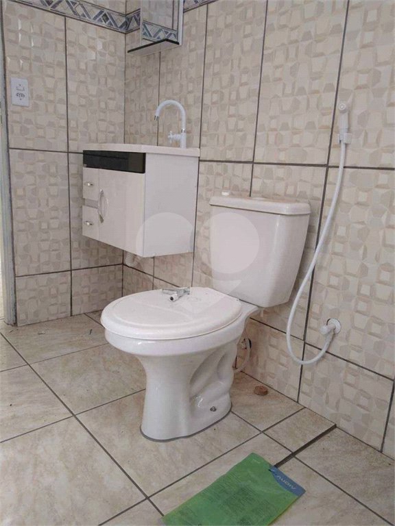 Casa térrea no Cidade Aracy .