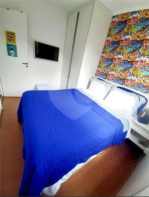 Apartamento com 2 quartos e 1 banheiro