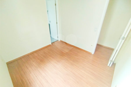 Apartamento - Próximo do metro Saúde - 2 quartos - 1 suíte - varanda - 2 vagas