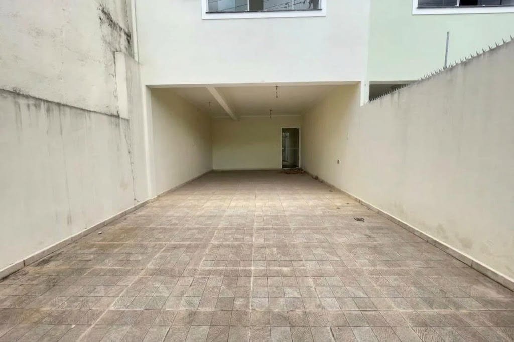Casa à venda com 3 quartos, sendo 1 suíte, em Jardim Ester, São Paulo - SP