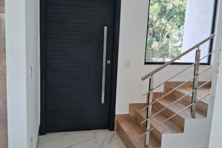 Sobrado à venda com 3 quartos, sendo 1 suíte, em Parque Rizzo, Cotia - SP