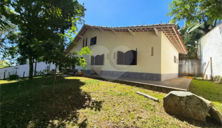Casa à venda ou para alugar com 4 suítes no condomínio Parque Imperial da Cantareira, Mairiporã - SP