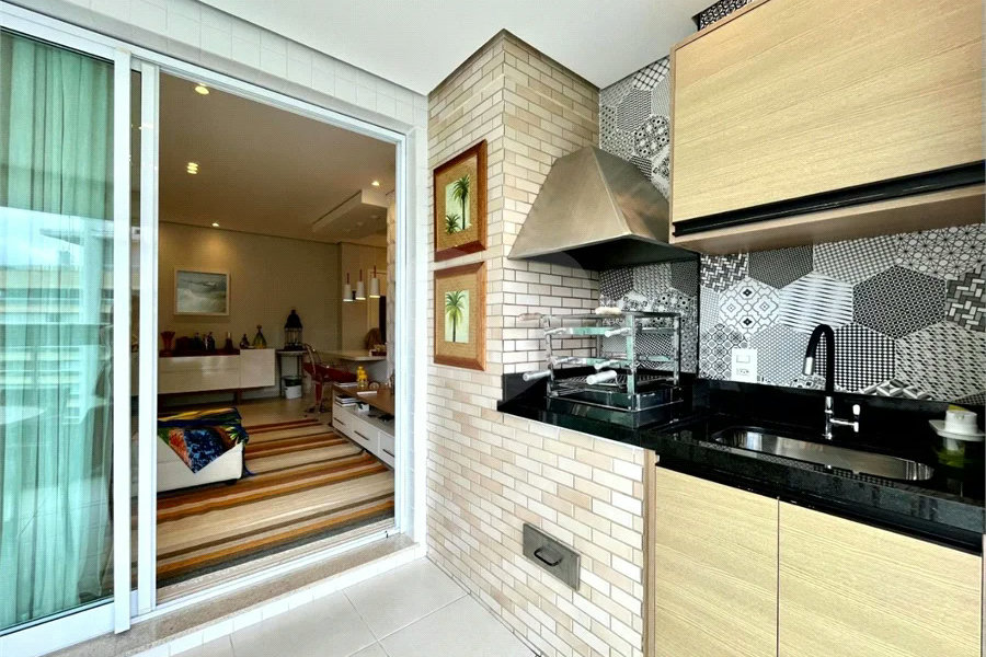 Apartamento à venda com 2 quartos, sendo 1 suíte,  em Riviera de São Lourenço, Bertioga, SP