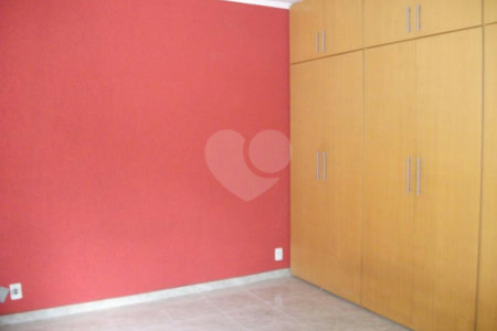Excelente Sobrado à venda no Klabin -370 m2 construídos c/piscina - 3 Quartos/ 1 Suíte/10 Vagas