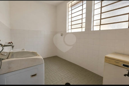 Casa à venda com 4 suítes no condomínio Chácara Cordeiro, São Paulo - SP