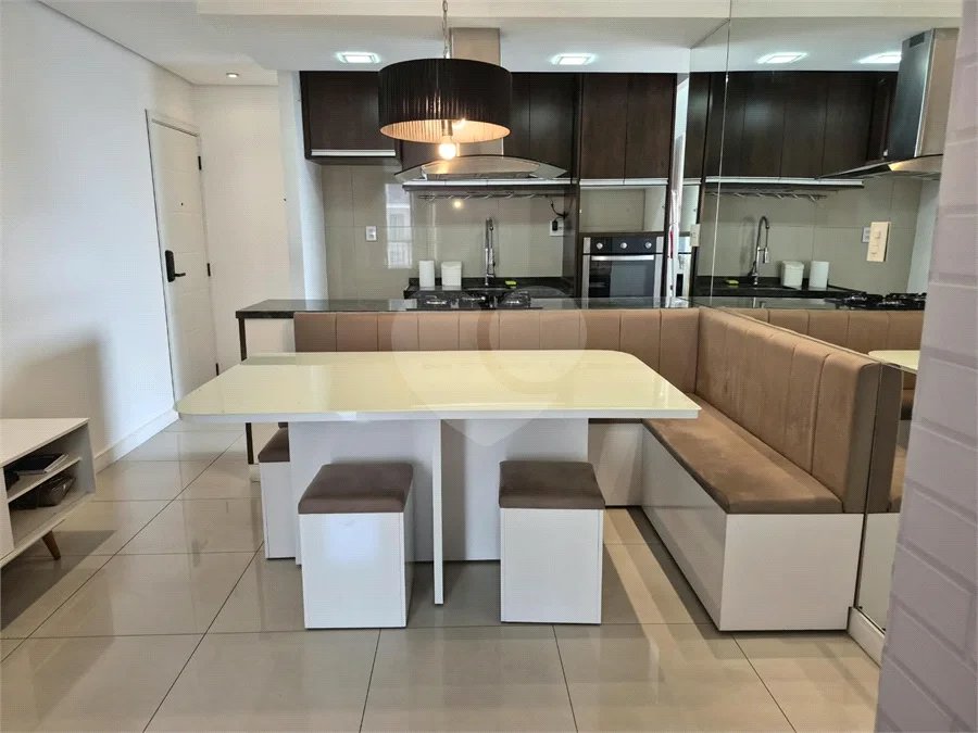 Oportunidade na Vila Leopoldina! Imóvel de 69m2, com 3 dorm., sendo 1 suíte, 2 banheiros, sala, cozinha e 2 vagas. Com ar condicionado em 2 dorm.