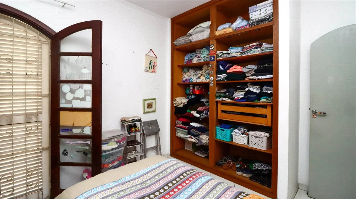 Casa à venda com 5 quartos, sendo 2 suítes,  em Vila Sônia, São Paulo, SP