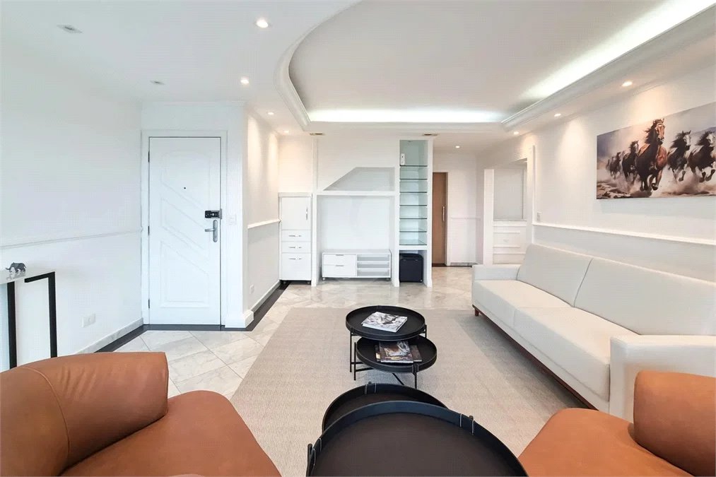 Encante-se com esta sofisticada cobertura no Jardim do Mar! São 4 suítes, piscina privativa, espaço gourmet e 5 vagas. Agende sua visita e surpreenda-se!