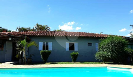 Fazenda à venda com 3 quartos, sendo 1 suíte,  em Jardim Sinibaldy, Piedade, SP