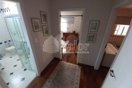 Sobrado no Condomínio Residencial Sabará