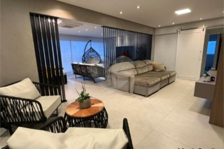Apartamento com 120m², 3 dormitórios, sendo 3 suítes, 2 vagas de garagem, à venda no Tatuapé.
