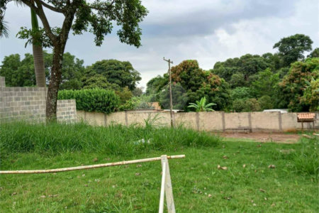 Terreno com 2.010,00 m² .