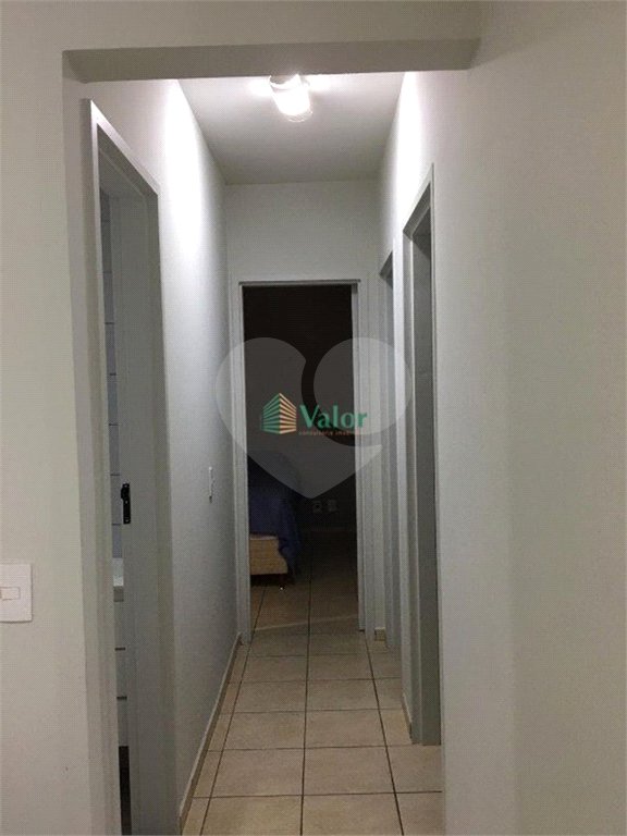 Apartamento no Edifício Villagio Di Napoli .