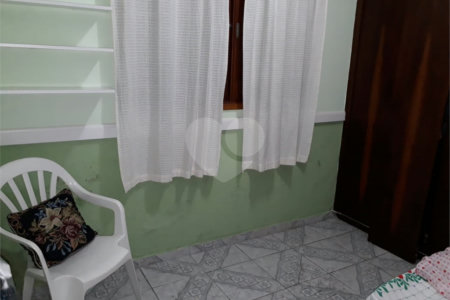 Casa à venda com 3 quartos, sendo 1 suíte, em Interlagos, São Paulo, SP