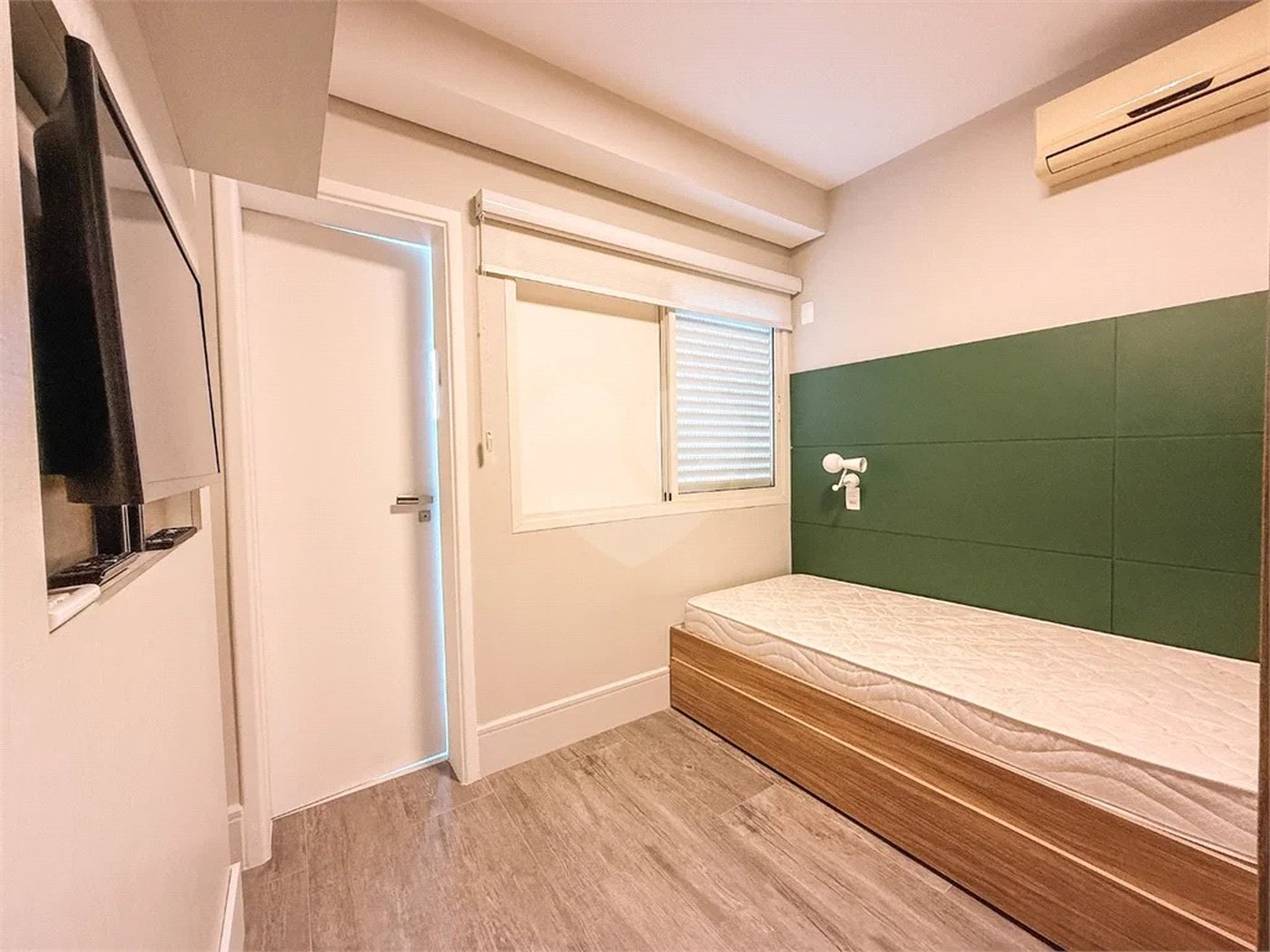 Apartamento à venda com 3 suítes em Riviera de São Lourenço, Bertioga, SP