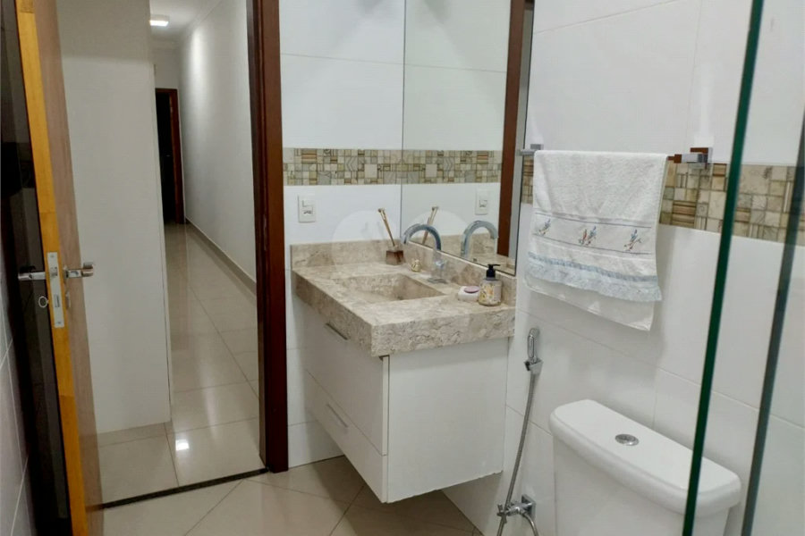 Bela casa térrea com 3 dormitórios no bairro Nova Piracicaba !!