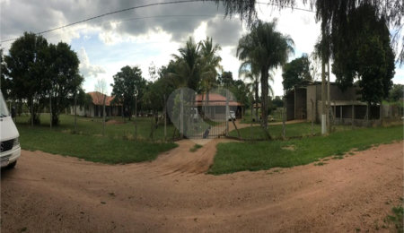 Chácara à venda com 4 quartos, sendo 2 suítes,  em Parque Itaipu, São Carlos, SP