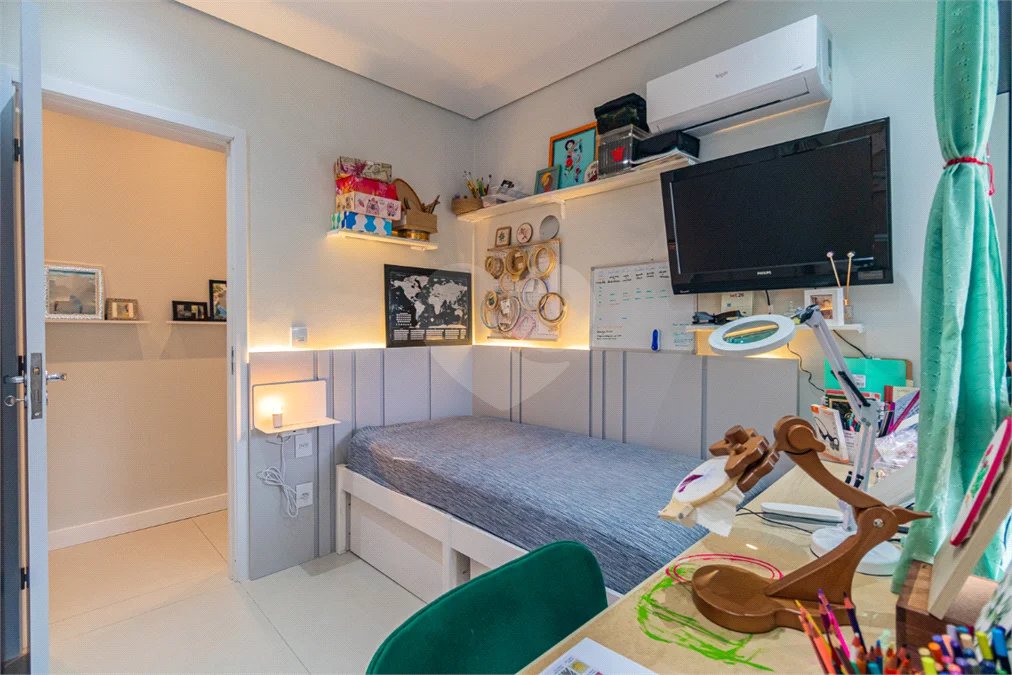 Apartamento 3 suítes 4 vagas 318m² a venda na Vila Sofia - São Paulo