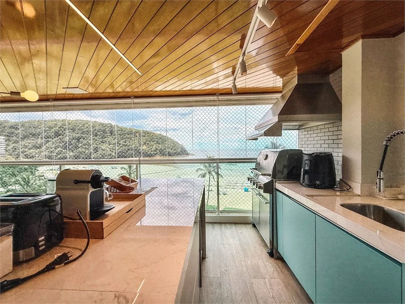 Apartamento à venda com 3 suítes em Riviera de São Lourenço, Bertioga, SP
