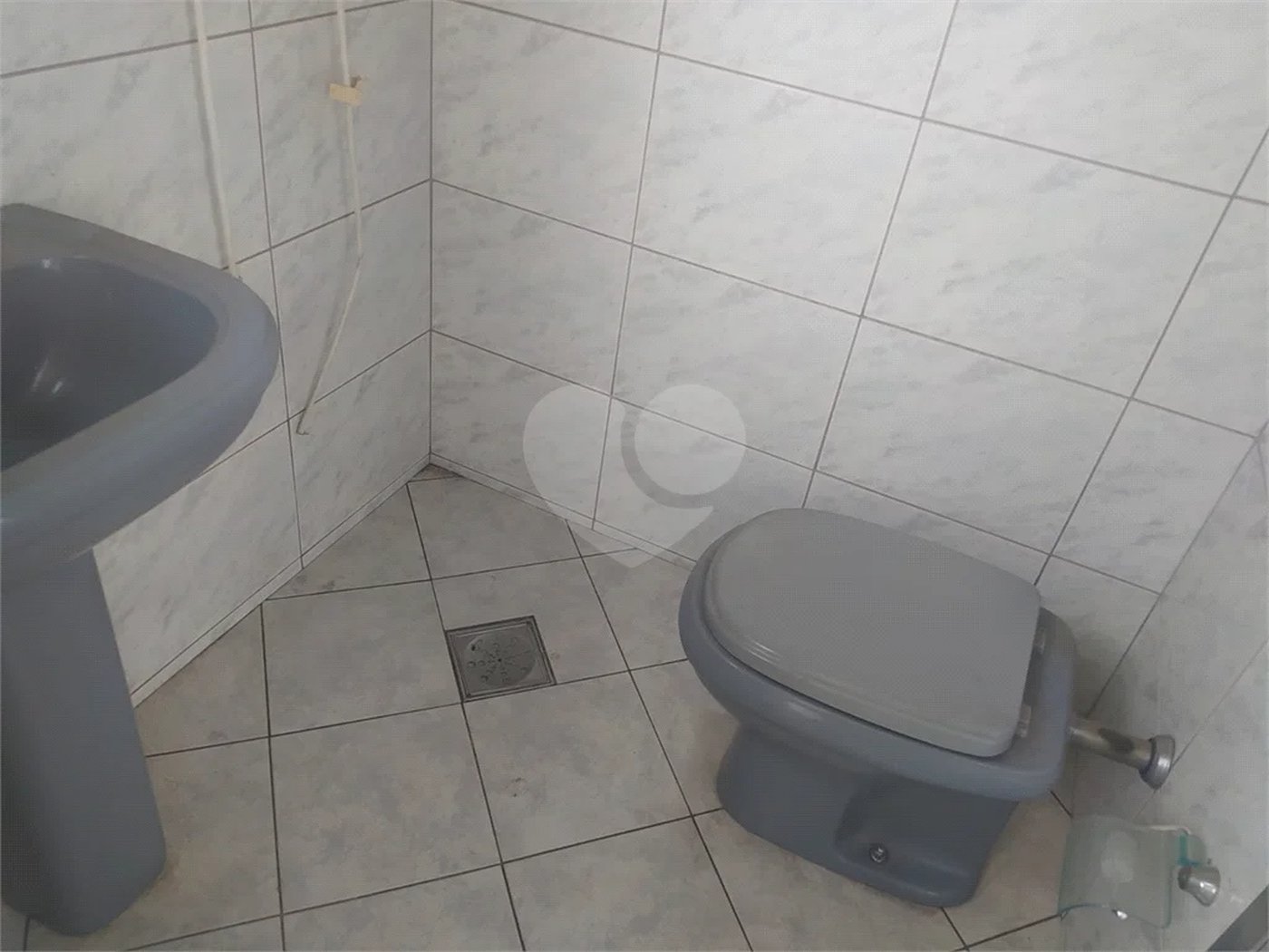 Apartamento de 02 dormitorios 2 vagas com80 m²– Excelente localização em frente ao Shopping Tietê Plaza