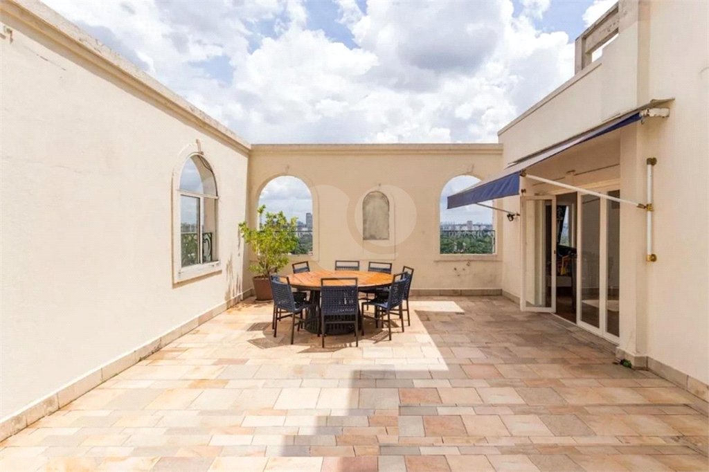 Cobertura Duplex no Jardim America com 578m² com 4 Suítes e elevador