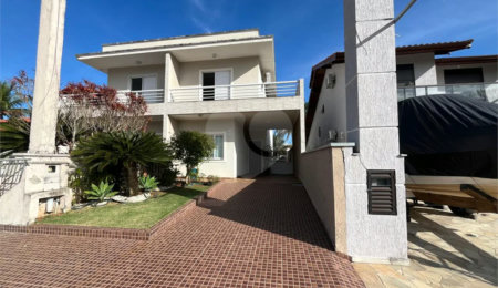 Casa à venda com 3 quartos, sendo 1 suíte,  em Morada da Praia, Bertioga, SP