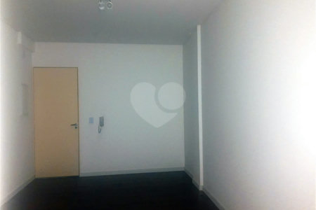 Apartamento em excelente localização na Av. Ipiranga Centro de São Paulo