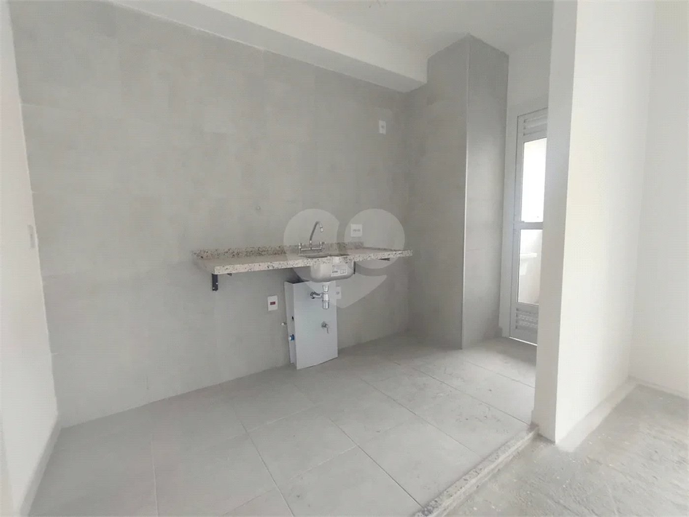 Ótimo apartamento com 58m², 2 quartos, varanda e 1 vaga de garagem próximo ao Hospital A. C. Camargo na Liberdade!