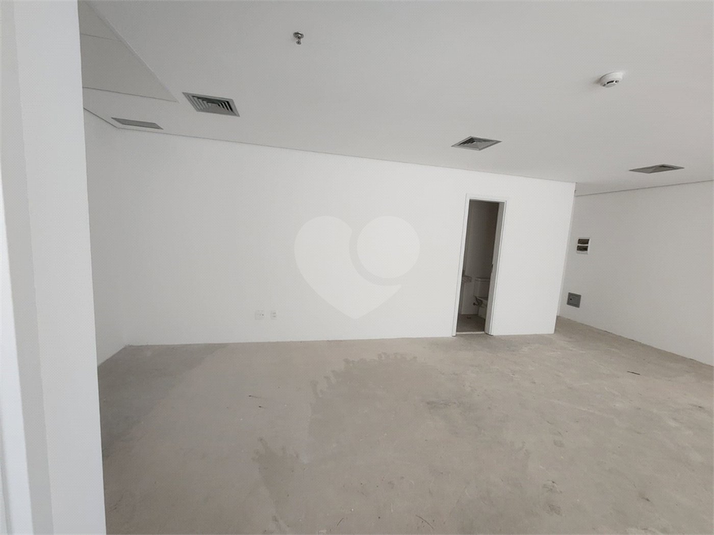 Sala comercial a venda em frente ao Allianz Parque