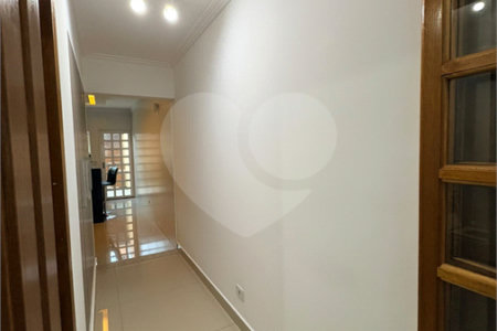 Sobrado a venda Ipiranga/SP 180m² com 3 Quartos suítes 5 banheiros 4 vagas área de serviços e Churrasqueira.