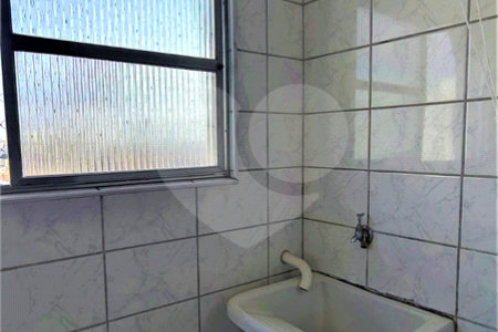 APARTAMENTO 1 DORMITÓRIO COM VAGA
