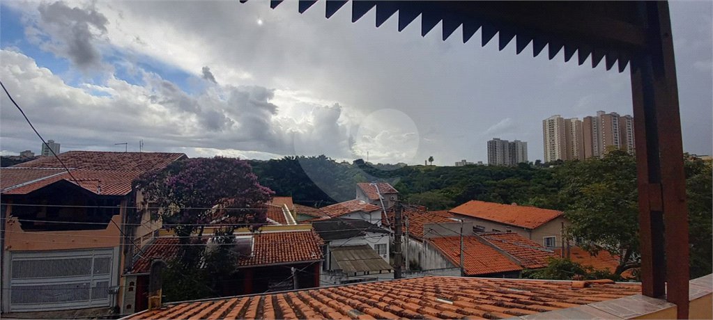 Sobrado com 3 dormitórios à venda, 180 m² por R$ 480.000,00 - Bosque dos Eucaliptos - SJC