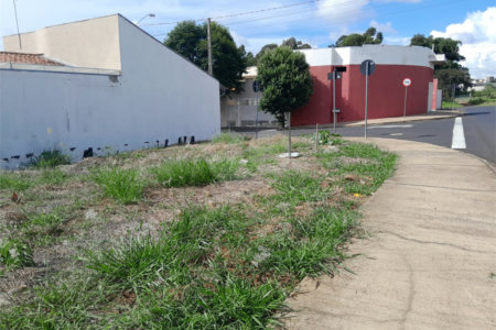 Terreno para venda no Parque dos Flamboyant em São Carlos.