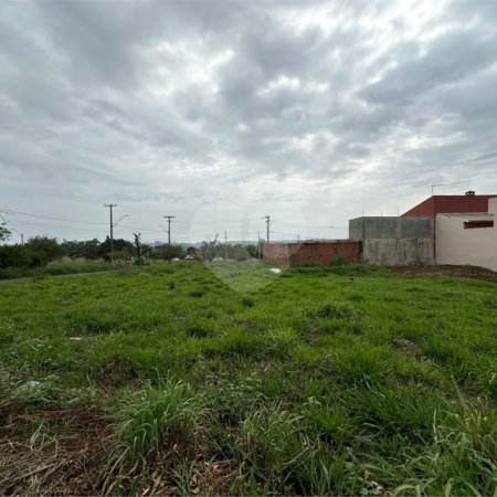 Terreno á venda, com 197m2, no Bairro Parque Primavera em São Carlos.