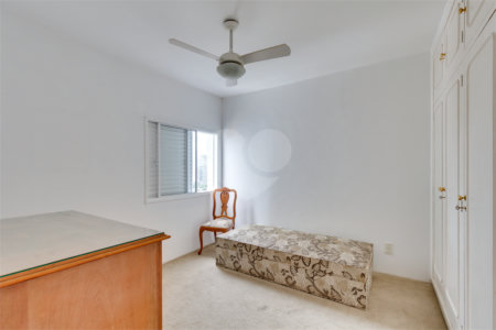 Apartamento à venda com 3 suítes em Real Parque, São Paulo, SP