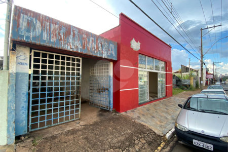Galpão comercial na Avenida São Carlos- Vila Lutfalla