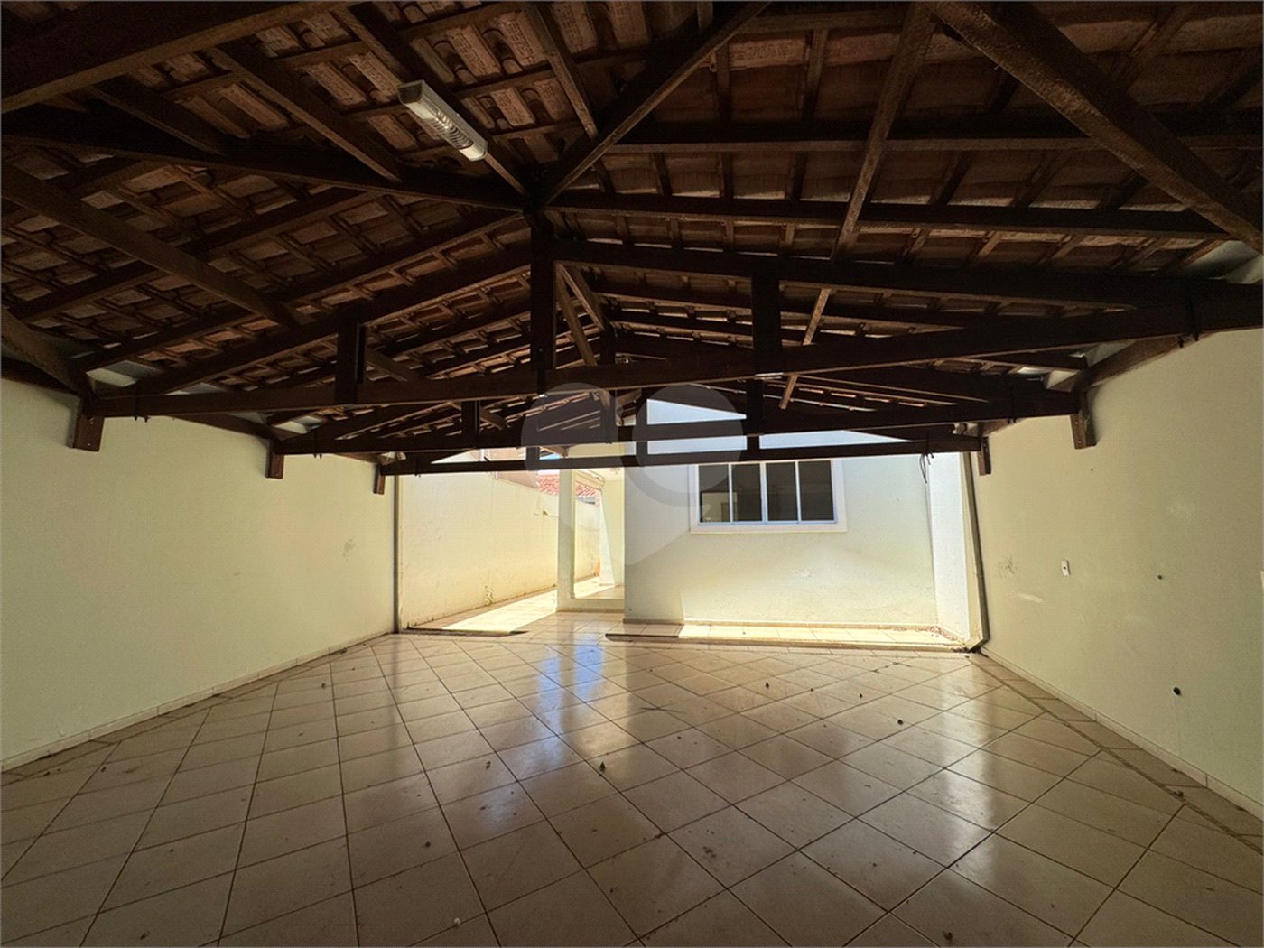 Casa á venda, com 3 dormitórios, no bairro Planalto paraíso em São Carlos.