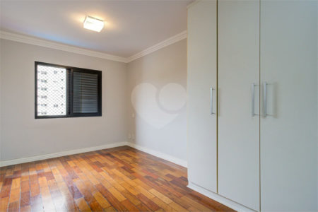 Apartamento para alugar com 3 quartos, sendo 1 suíte, em Chácara Santo Antônio, São Paulo, SP