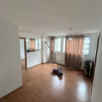 Apartamento de 44m² com vaga na garagem.