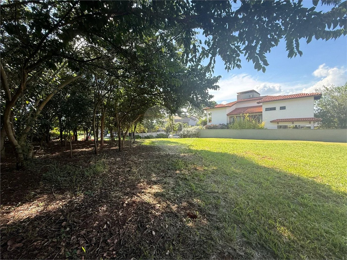 Terreno a venda no condomínio Villa DAquila, Santa Rosa, Piracicaba.