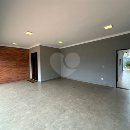 Apartamento Condomínio Montreal