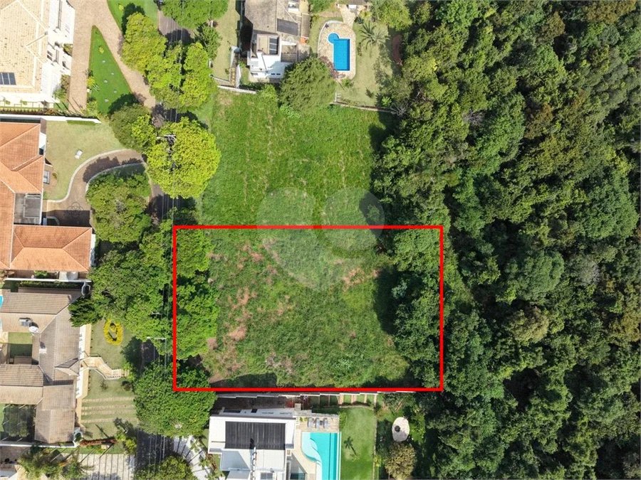 Terreno com 1.500 m2 no Condomínio Residencial Jardim Primavera Louveira SP