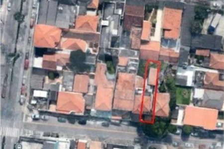 Terreno à venda localizado na Rua Francisca de Bartolo Nascimento, em Mauá