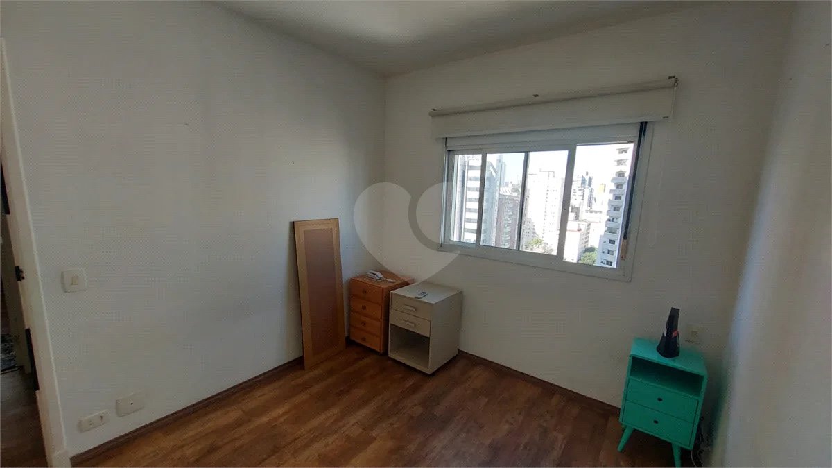 Apartamento de 3 quartos, mobiliado, para locação no Paraíso