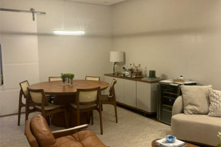Apartamento com 4 dormitórios