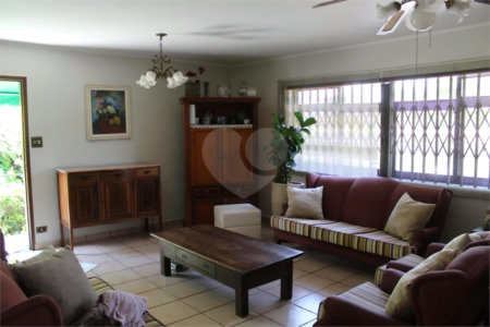 Excelente Sobrado na Saúde - 5 Quartos/2 Suítes/2 Vagas na garagem